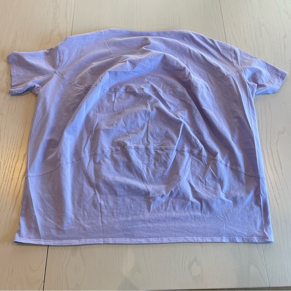 Lululemon Back in Action Organic Cotton Short-Sleeve Shirt Lilac Smoke 10 - Picture 5 of 6